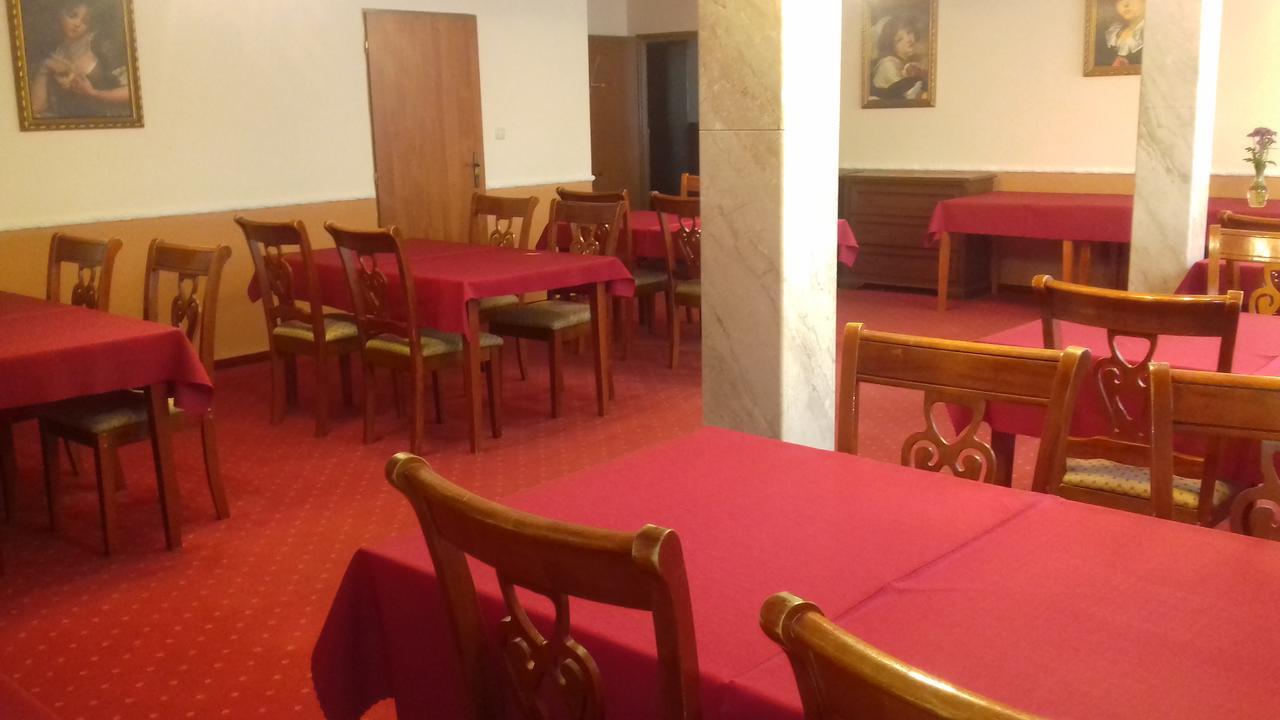 Teplička nad Váhom 安东旅馆酒店 外观 照片